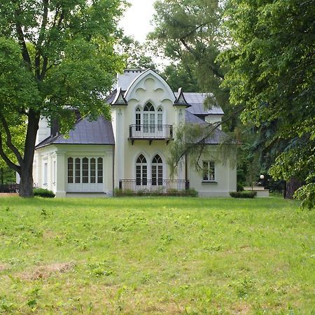 Bed and Breakfast Roskosz Zespół Dworsko Parkowy Biała Podlaska Exterior foto