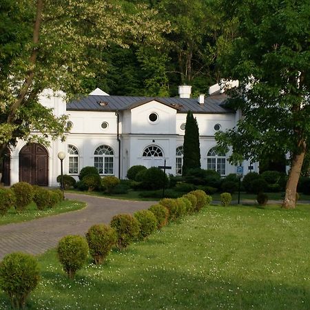 Bed and Breakfast Roskosz Zespół Dworsko Parkowy Biała Podlaska Exterior foto