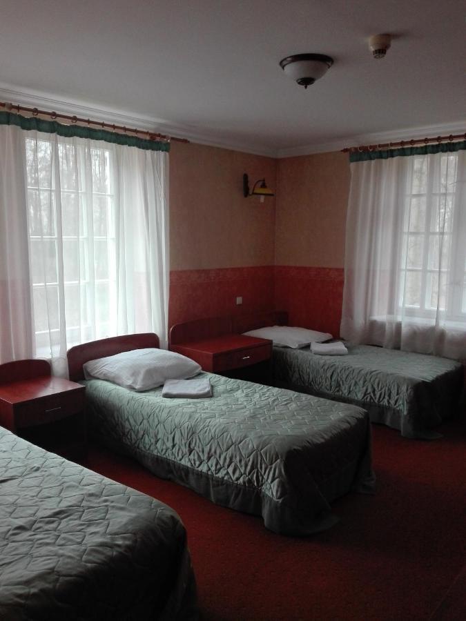 Bed and Breakfast Roskosz Zespół Dworsko Parkowy Biała Podlaska Exterior foto